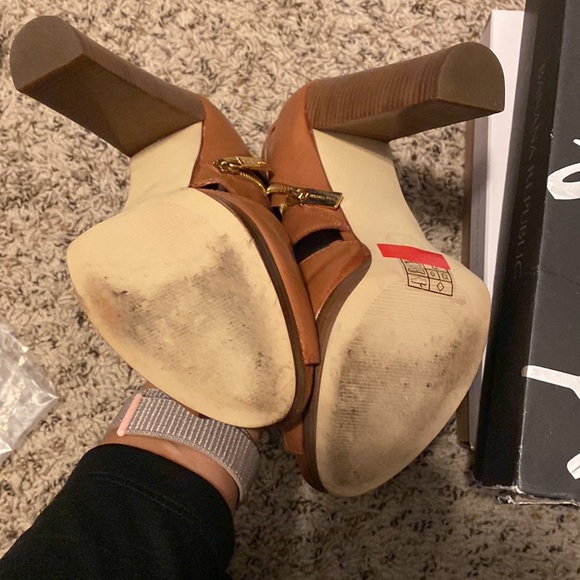 Michael Kors, 4 inch heels - Picture 3 of 3